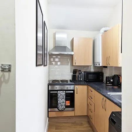 Guest Rooms In Anfiled Near Stadium, Free Parking Liverpool Exterior photo