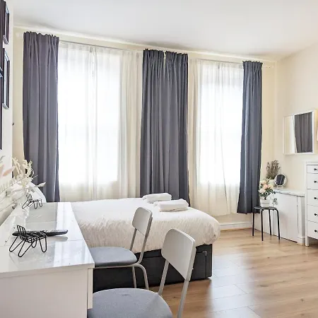 Guest Rooms In Anfiled Near Stadium, Free Parking Liverpool Exterior photo