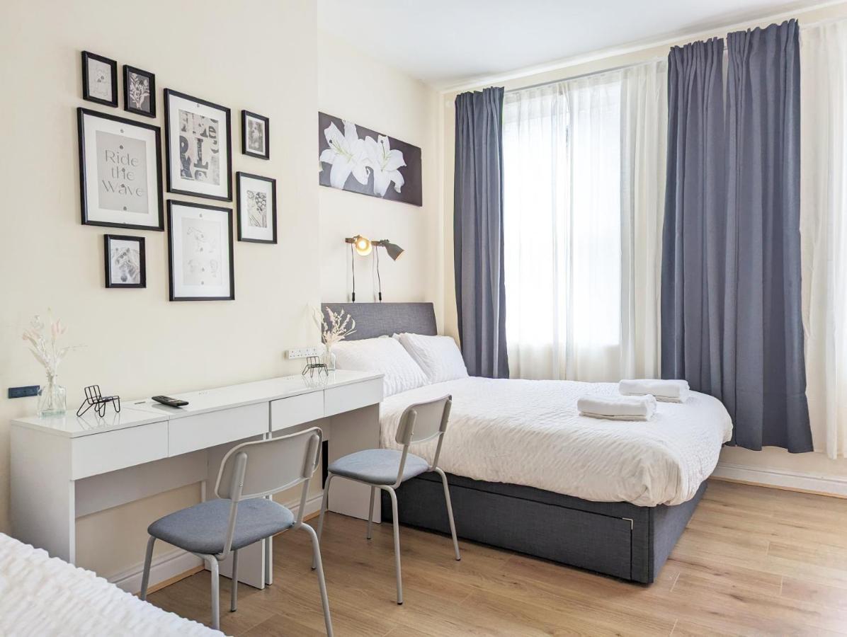 Guest In Anfiled Near Stadium, Free Parking Holiday home Liverpool