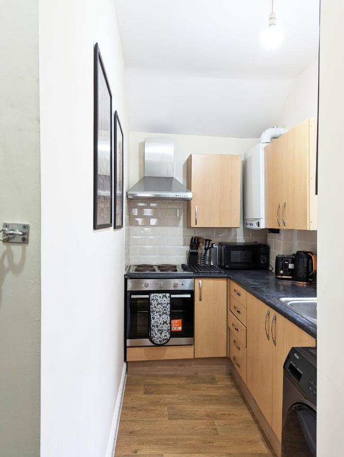 Guest In Anfiled Near Stadium, Free Parking Holiday home Liverpool