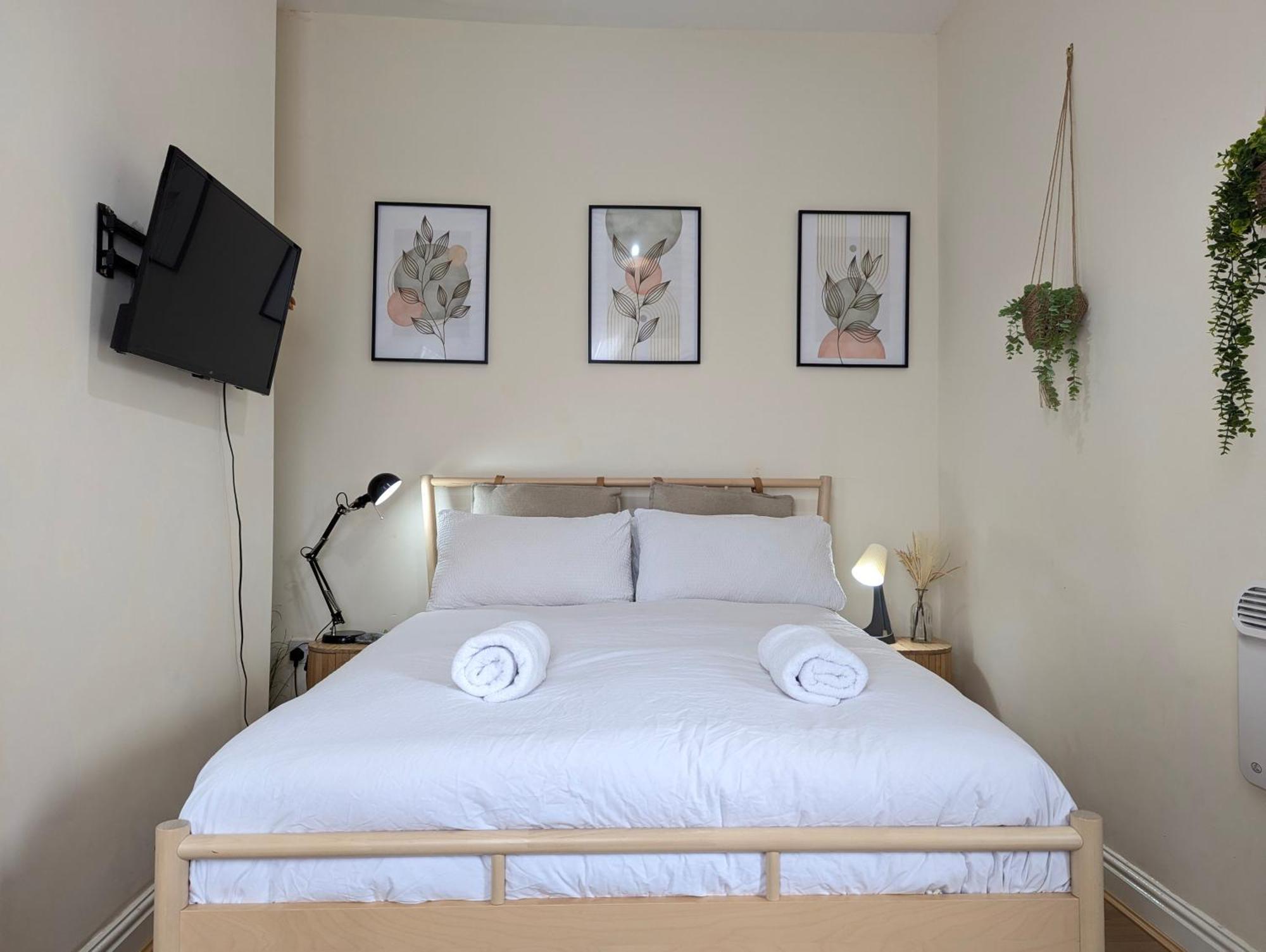 Guest In Anfiled Near Stadium, Free Parking * Liverpool